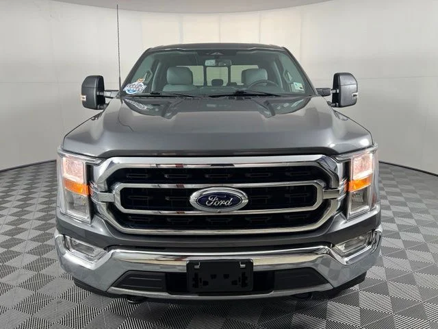 Used 2023 Gray Ford XLT image 2