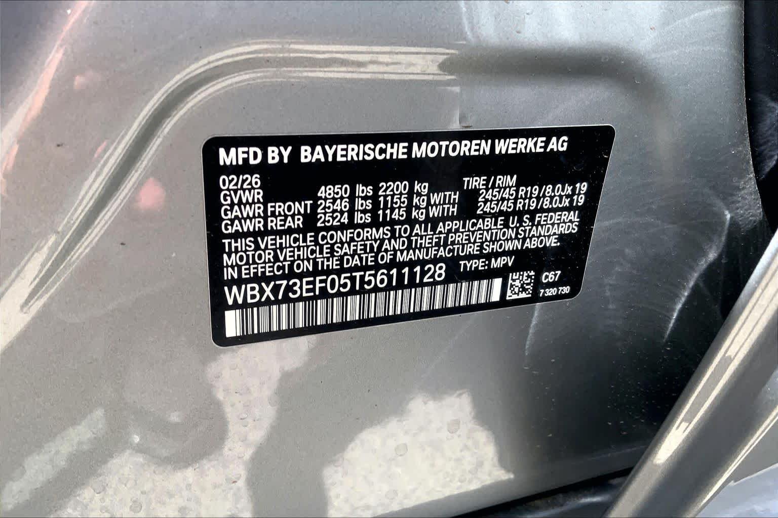 New 2026 Space Silver Metallic BMW xDrive28i image 18