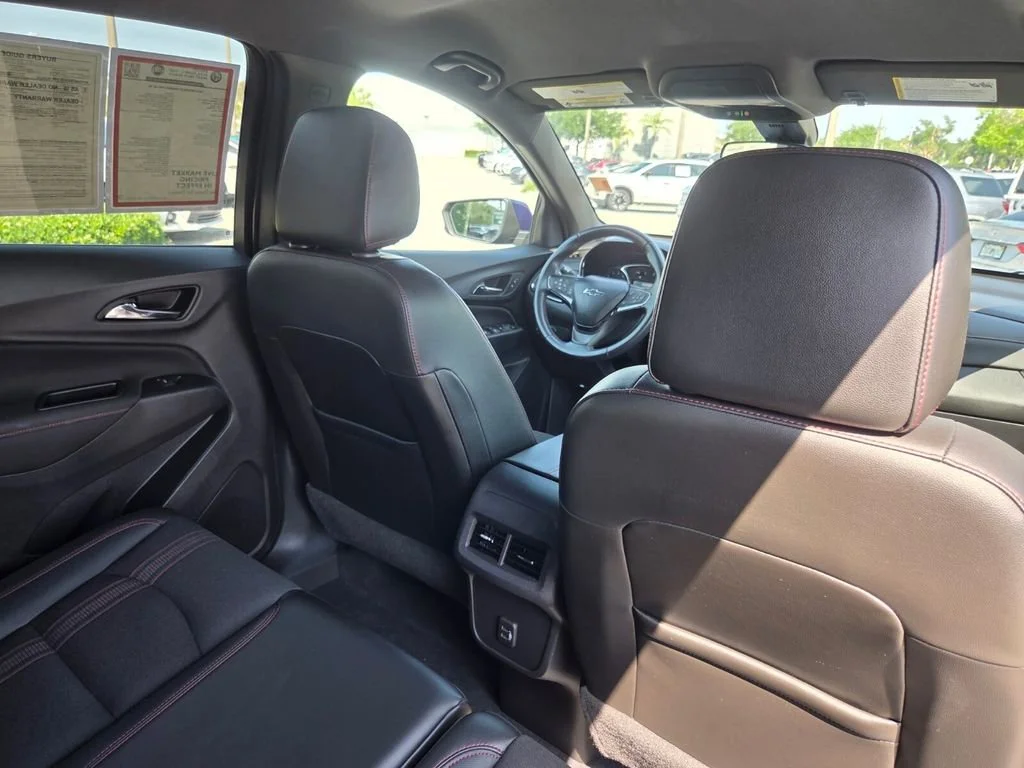 Used 2022 Blue Glow Metallic Chevrolet RS image 29