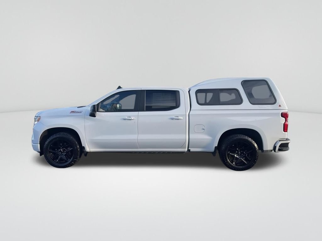 2022 Chevrolet Silverado 1500 RST photo 2