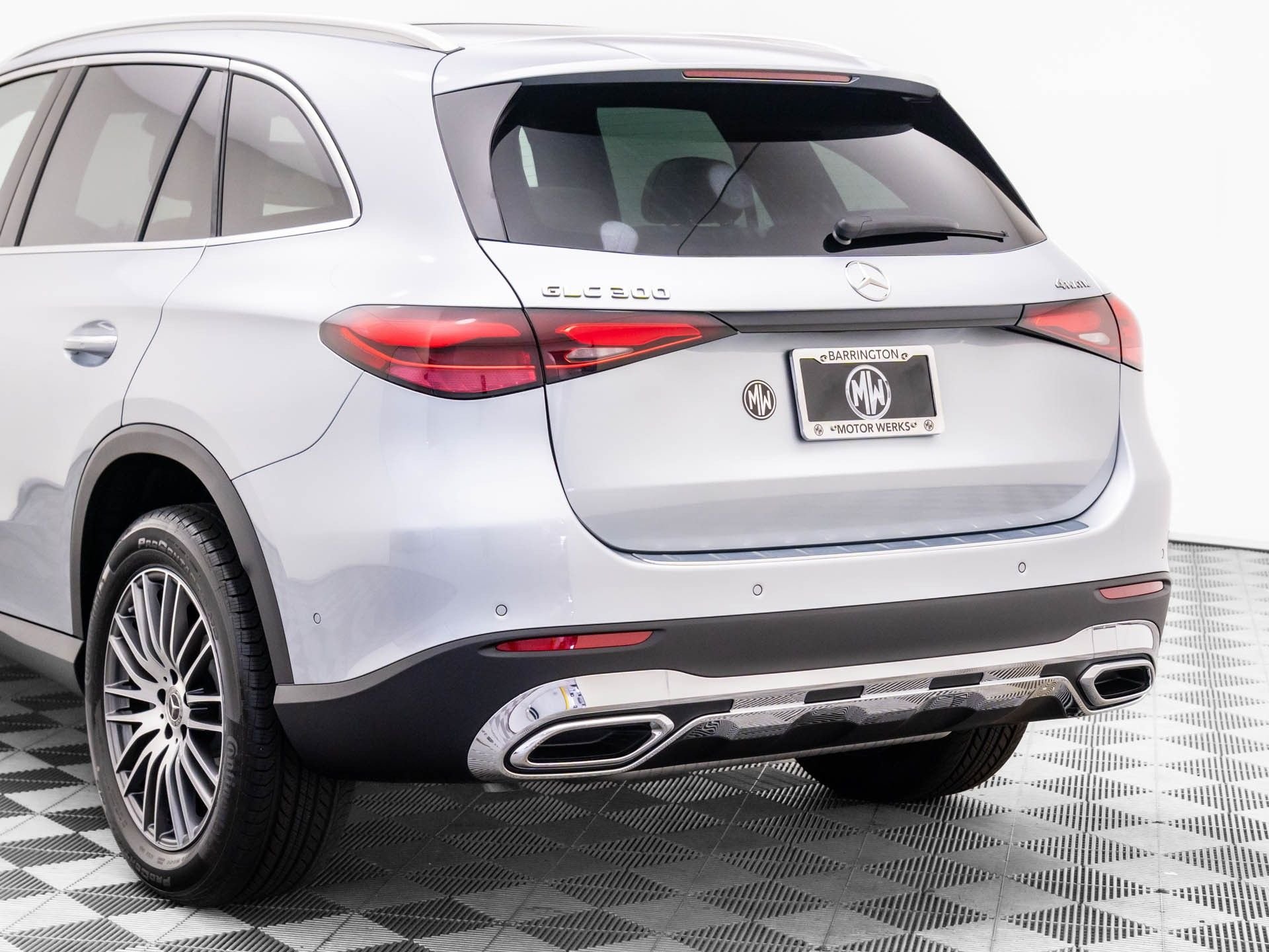 New 2026 Silver Mercedes-Benz GLC 300 image 22