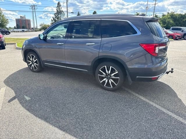 Used 2021 Modern Steel Metallic Honda Touring image 10