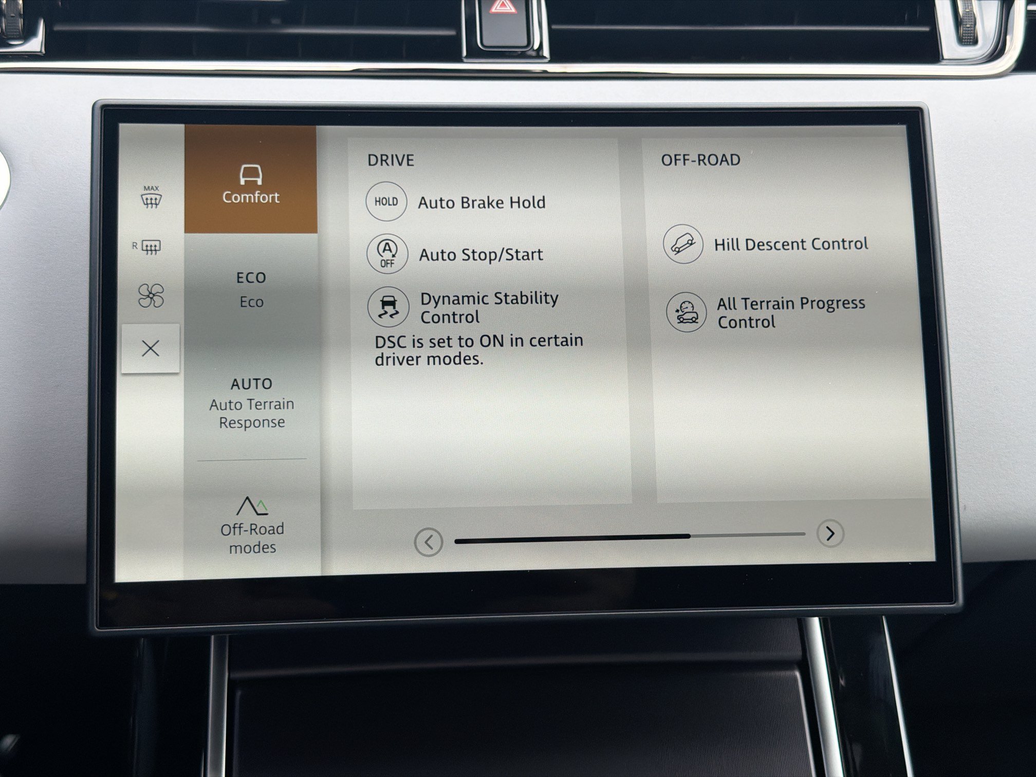 New 2026 Ostuni Pearl White Land Rover Hoxton Edition image 29