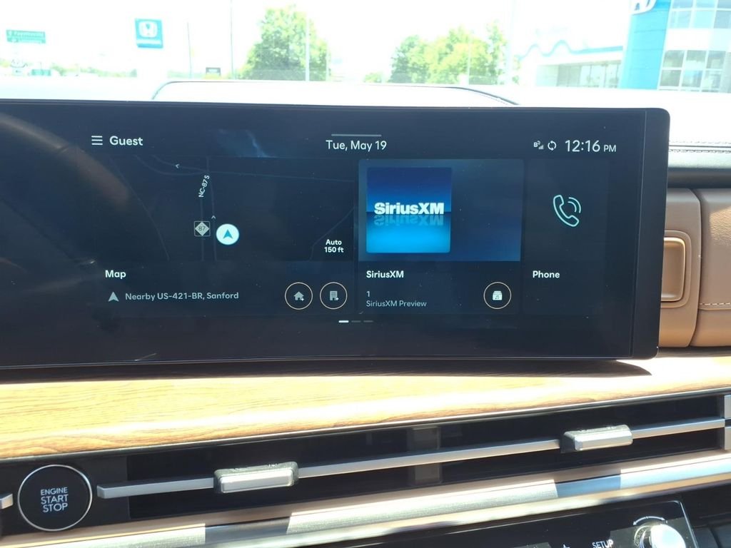 Used 2025 Phantom Black Hyundai Limited image 13