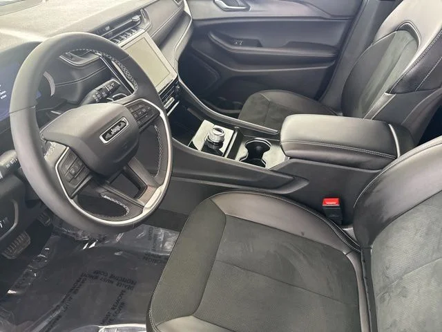 Used 2025 Silver Jeep Altitude image 24