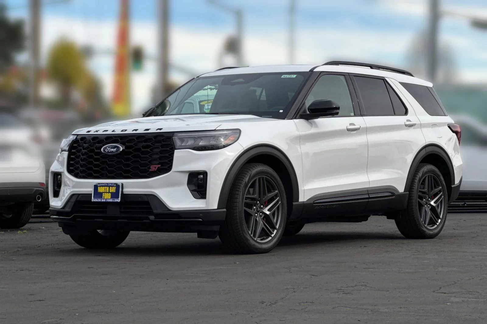 2026 Ford Explorer ST - Photo 8