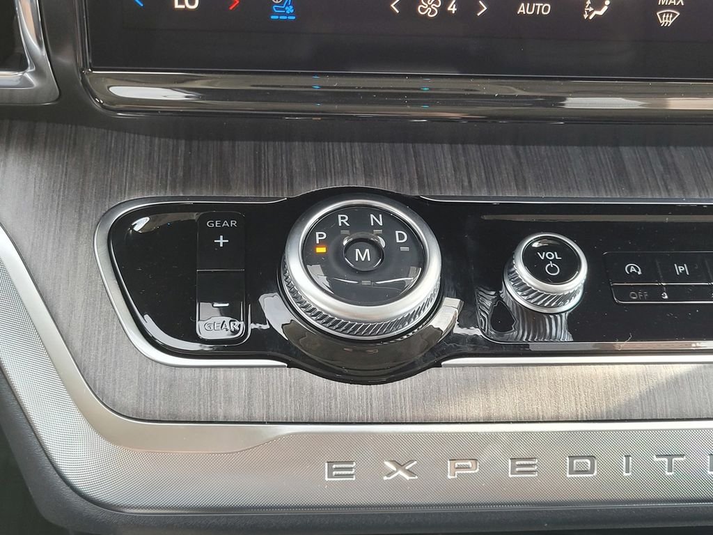 New 2026 Agate Black Metallic Ford MAX Platinum® image 10