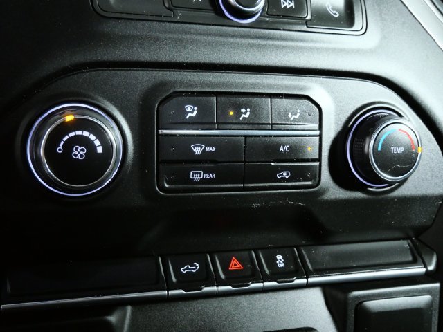 Used 2022 White Chevrolet Custom image 22