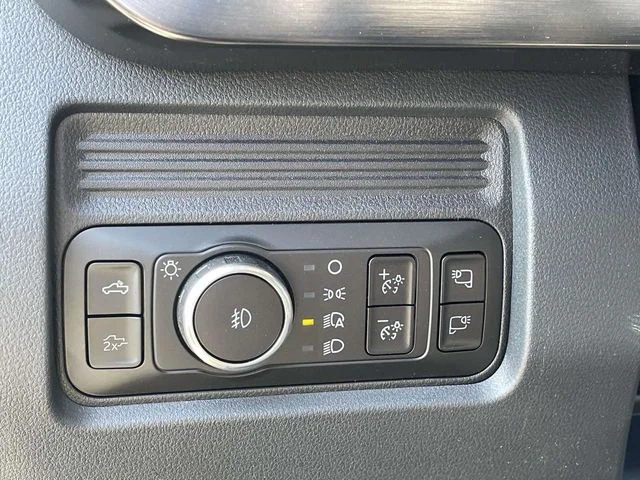 New 2026 Avalanche Ford F-250® Lariat® image 12
