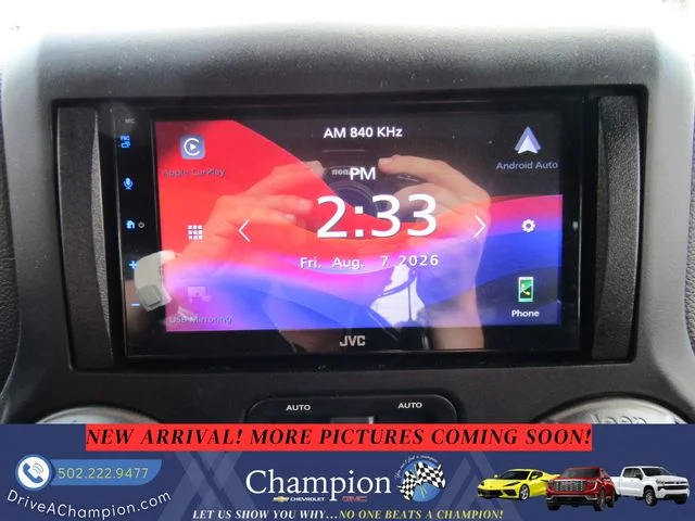 Used 2018 White Jeep Unlimited Sport image 13
