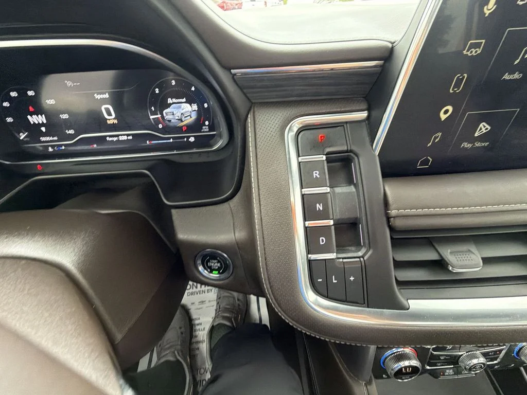 Certified Used 2023 White GMC SLT image 28