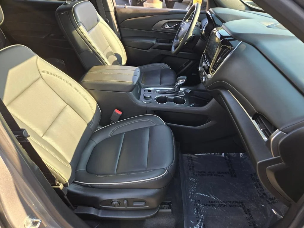 Used 2023 Sterling Gray Metallic Chevrolet Premier image 15