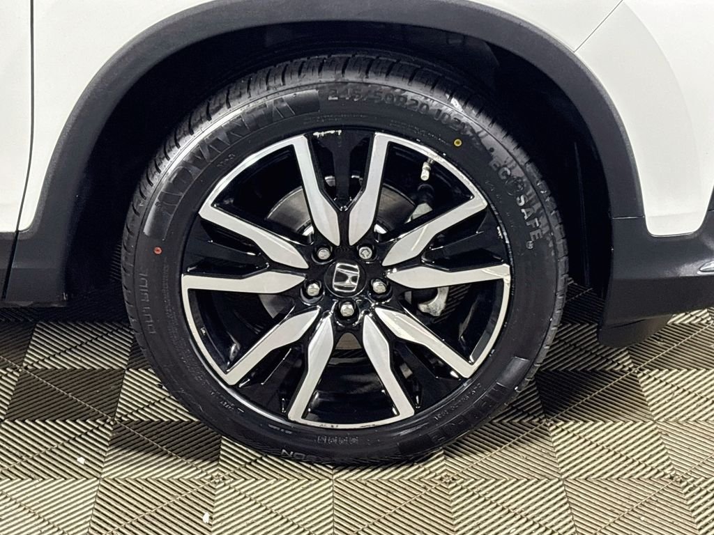 Used 2022 White Honda Touring image 24