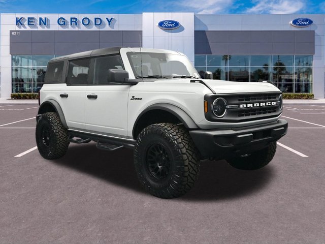 2026 Ford Bronco Base