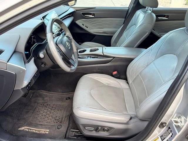 Used 2019 Silver Toyota Limited image 9