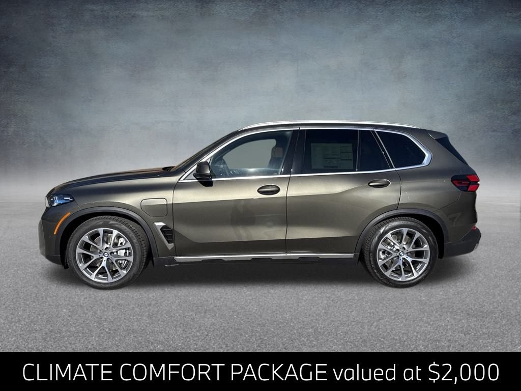 New 2026 Green BMW xDrive50e image 2