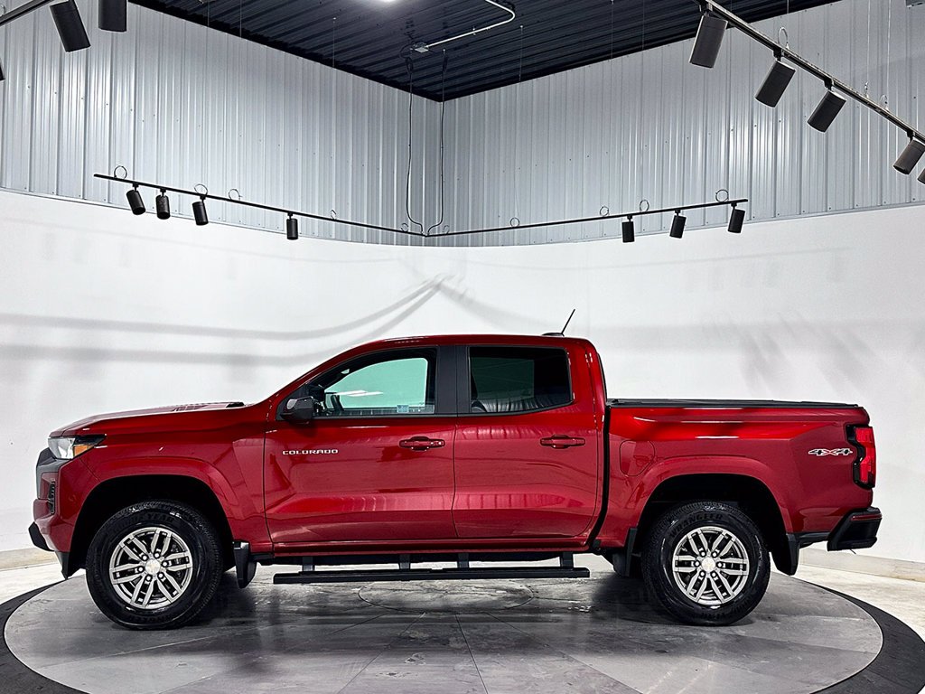 Used 2023 Red Chevrolet LT image 16