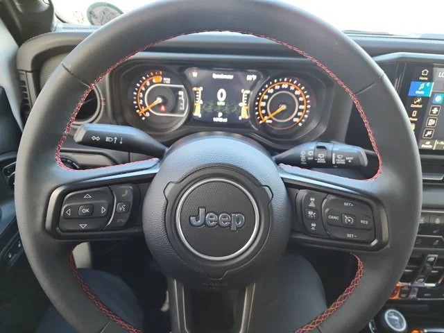 Used 2024 White Jeep Rubicon image 12