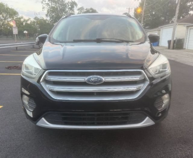 Used 2017 Shadow Black Ford SE image 6