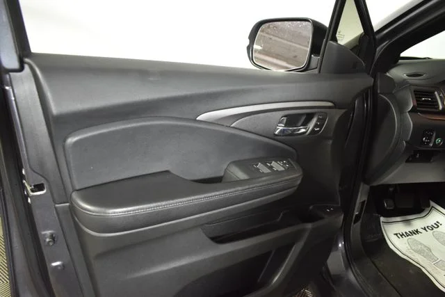 Used 2020 Gray Honda EX-L image 7