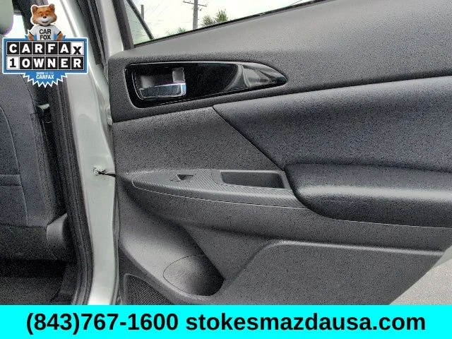 Used 2025 Silver Mitsubishi SE image 21