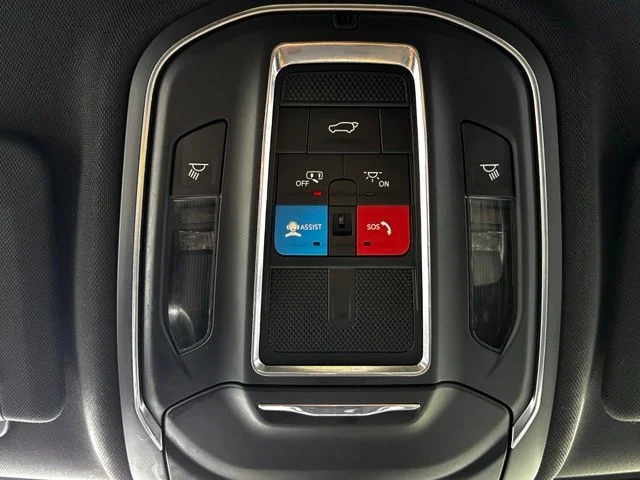 Used 2024 White Jeep Altitude image 20