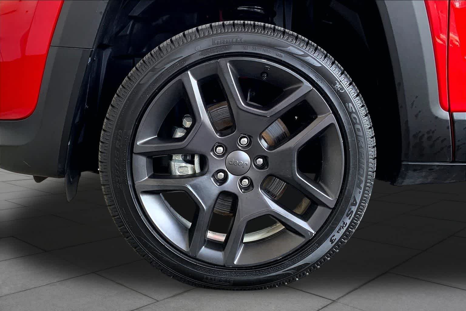Used 2022 Colorado Red Clearcoat Jeep (RED) Edition image 11