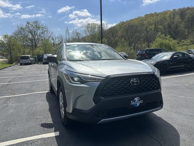 2022 Toyota Corolla Cross L - Photo 11