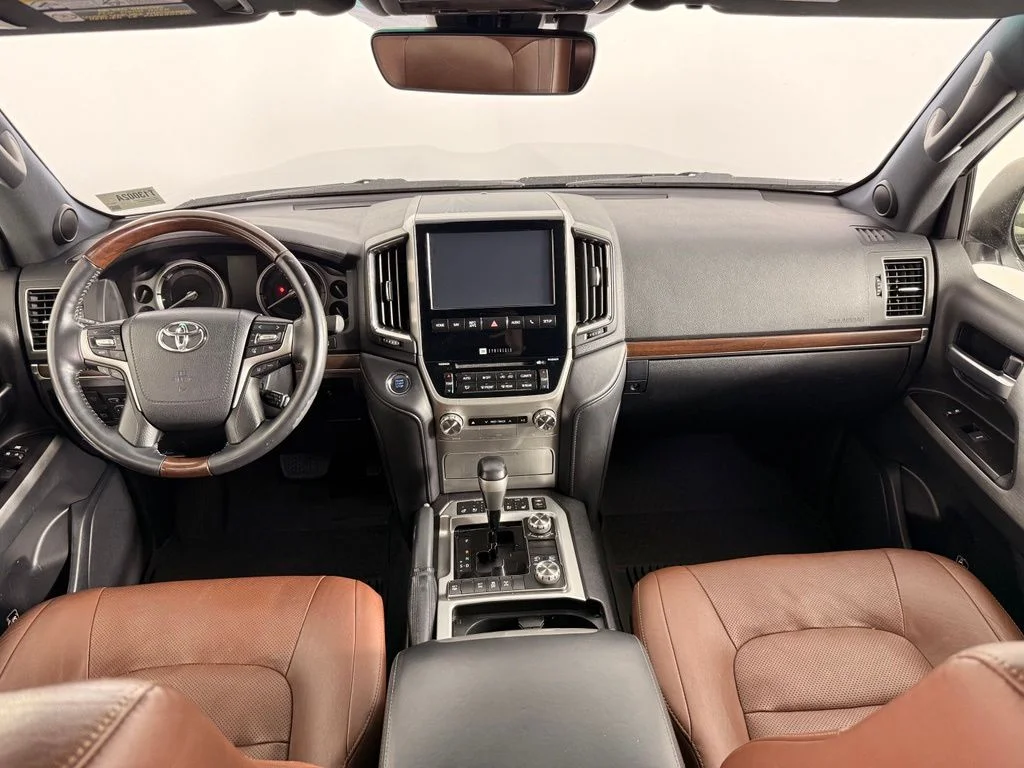 Used 2016 Silver Toyota Base image 2