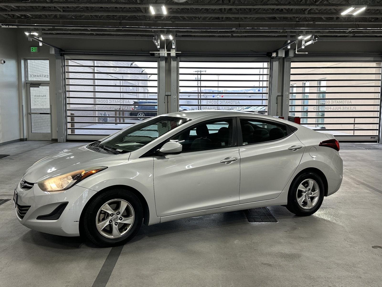 2015 Hyundai Elantra 1.8 SE A/T's photo