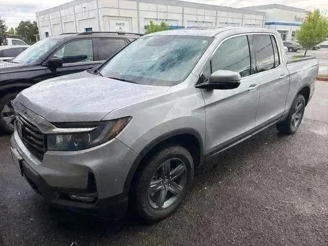 2021 Honda Ridgeline RTL-E AWD's photo