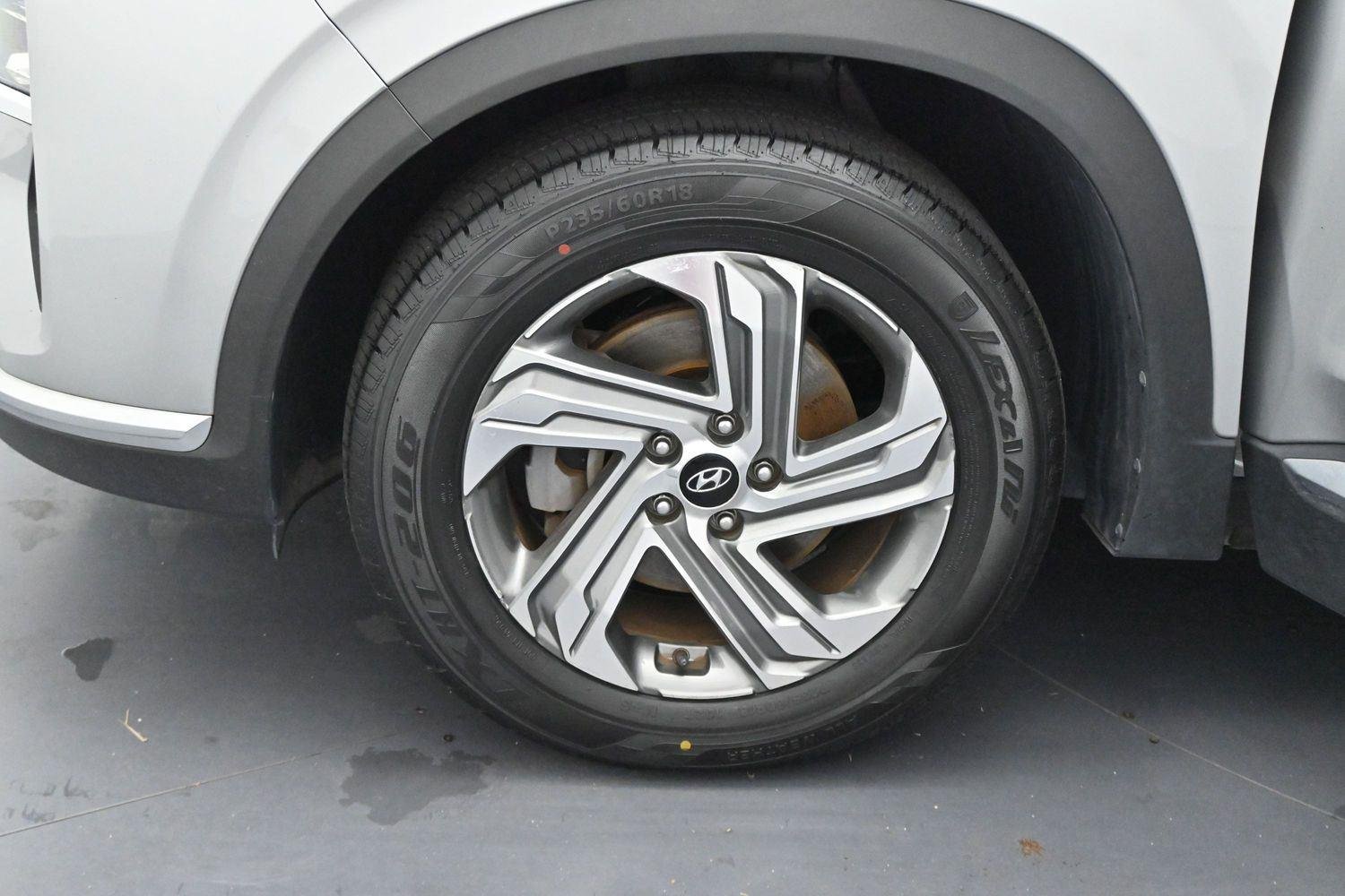 Used 2021 Shimmering Silver Hyundai SEL image 33