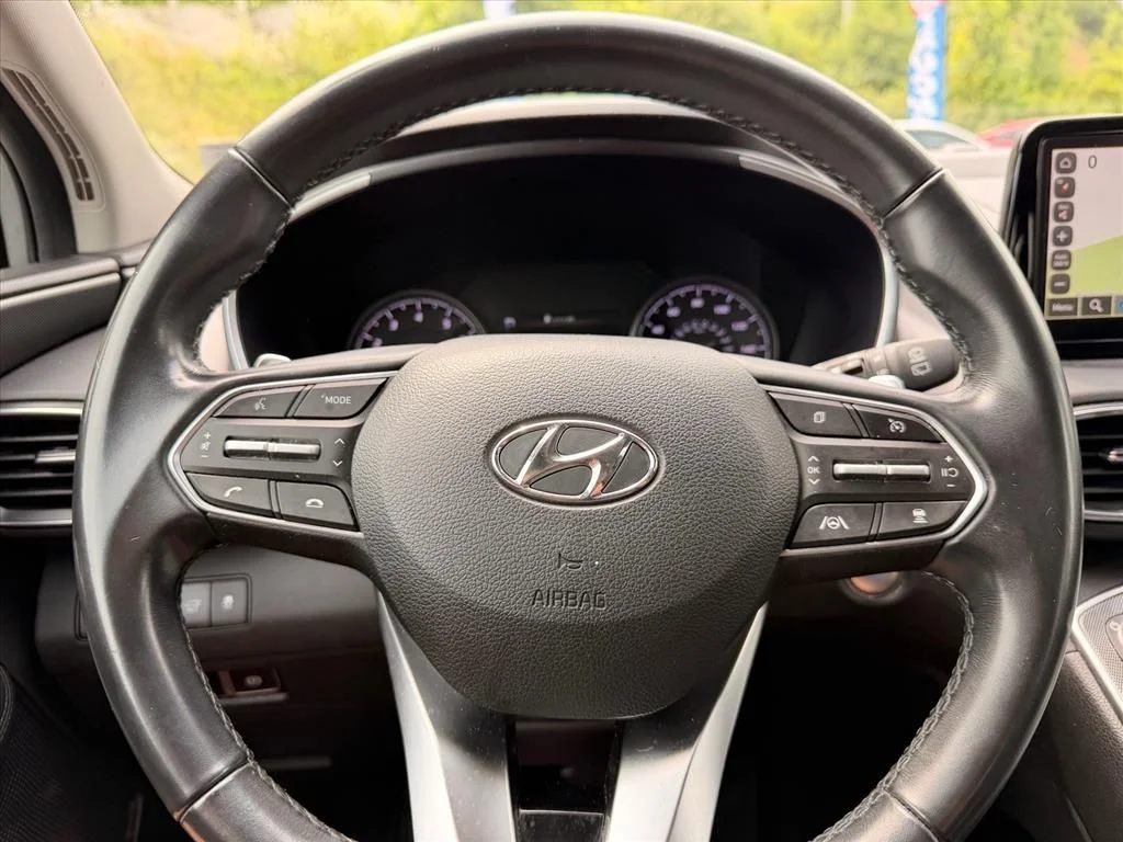 Used 2023 Silver Hyundai SEL image 18