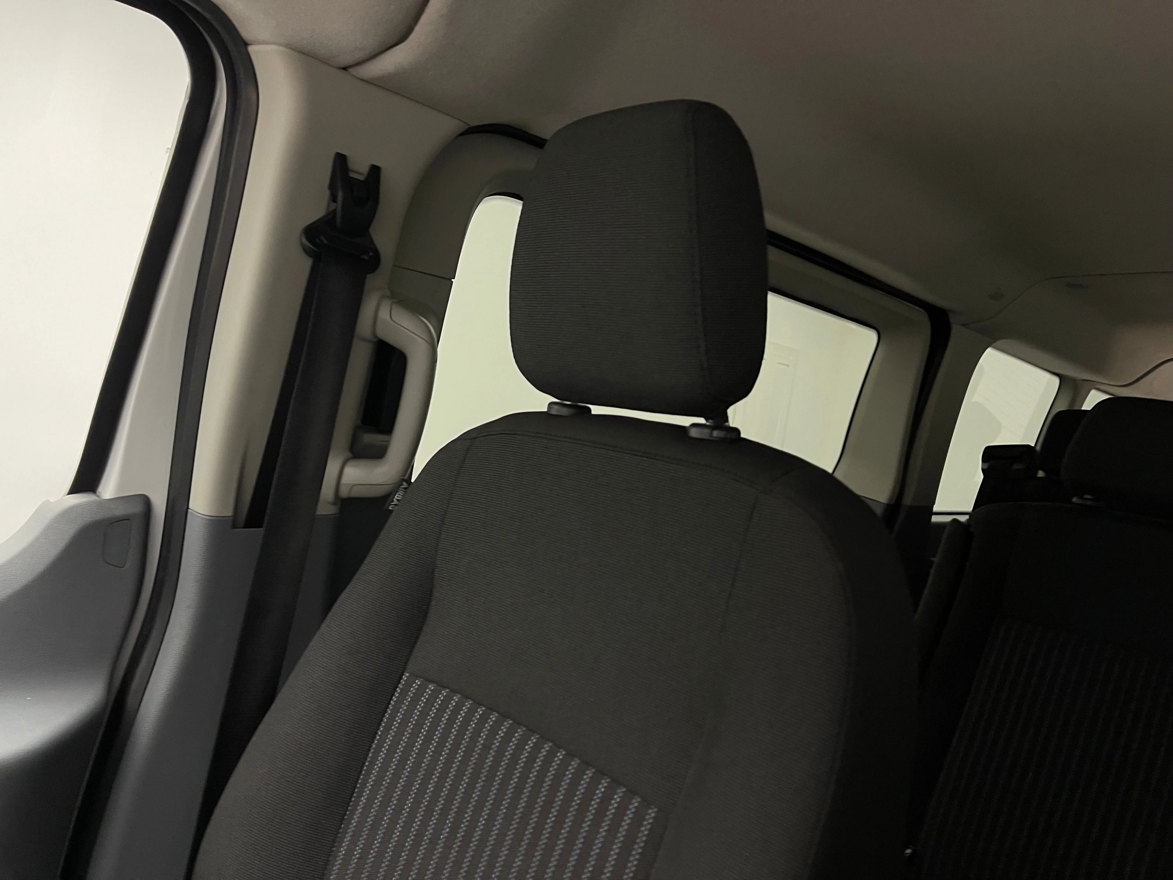 Used 2017 Oxford White Ford XLT image 34