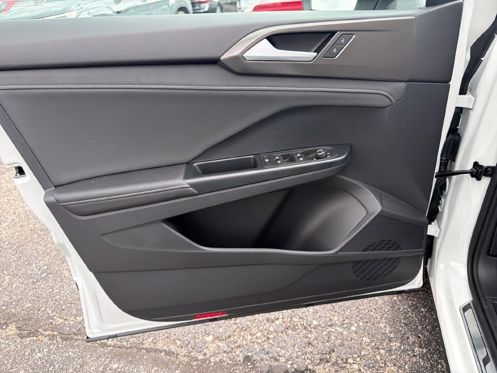 New 2027  Volkswagen 1.5T SE Black image 10