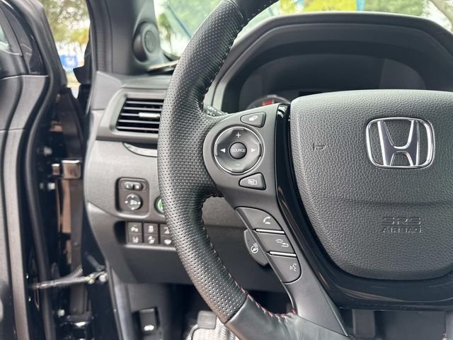 Certified Used 2022 Crystal Black Pearl Honda AWD BLACK EDITION image 32