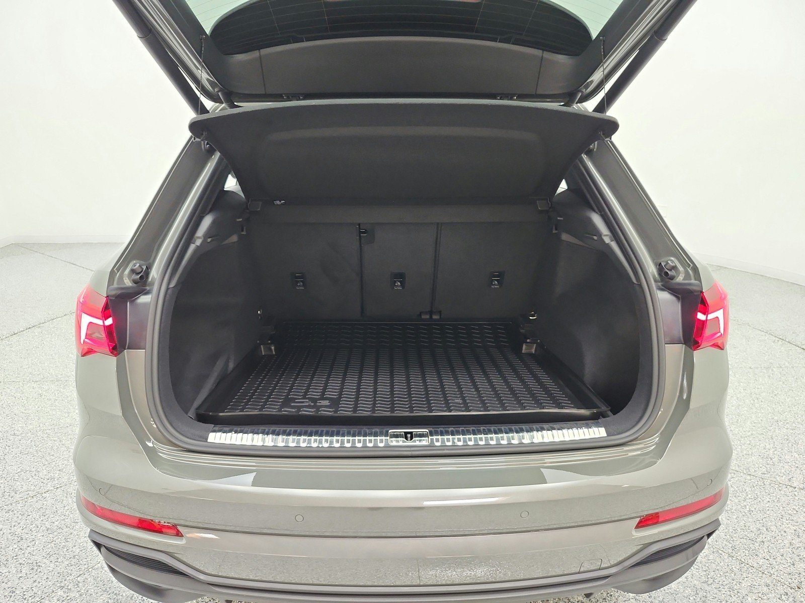 Used 2023 Chronos Gray Metallic Audi S line Premium Plus image 19