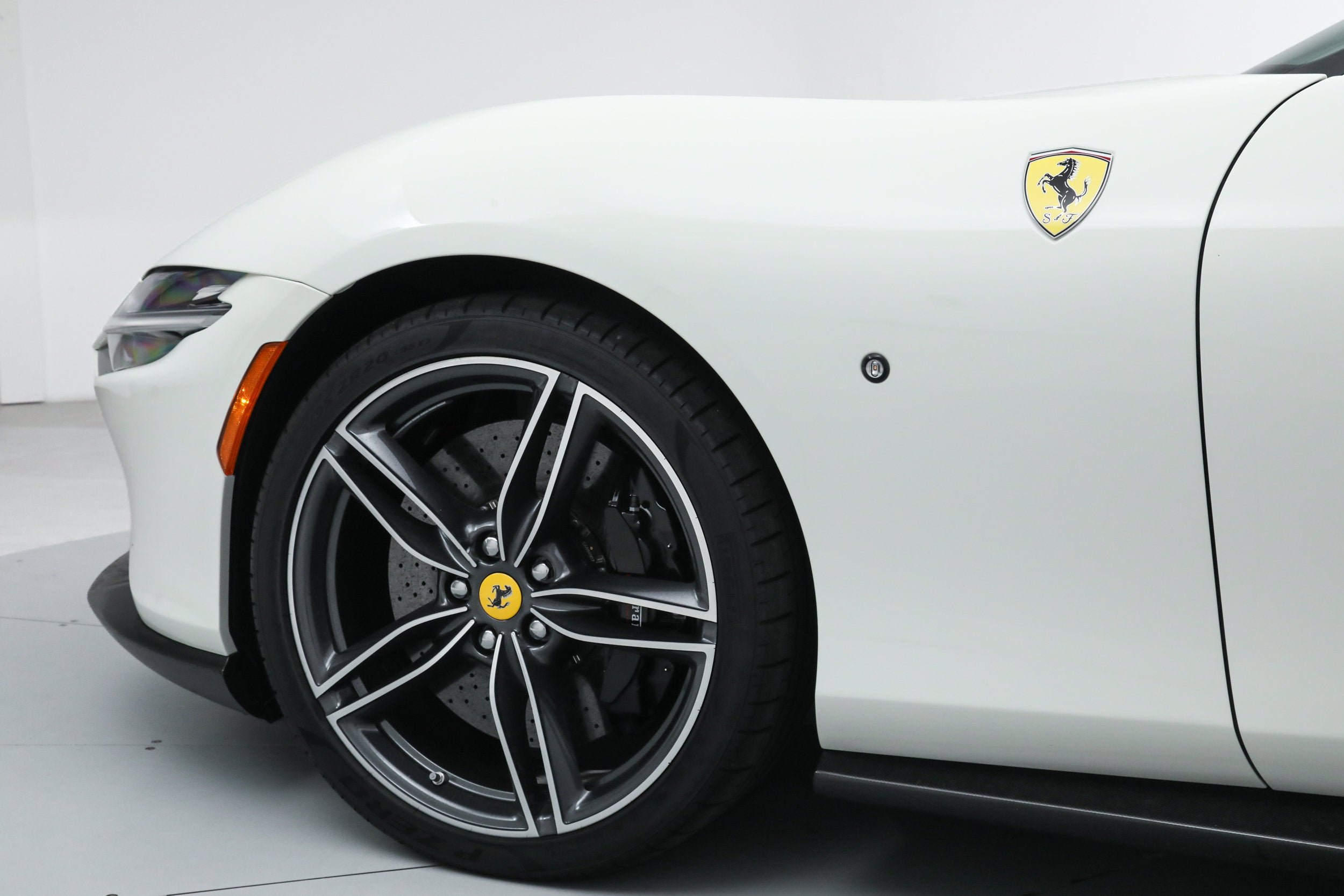 Certified Used 2024 Bianco Avus Ferrari  image 17