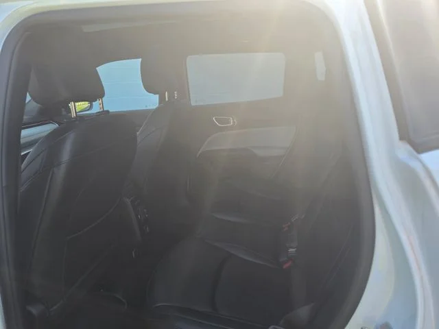 Used 2024 White Jeep Limited image 10