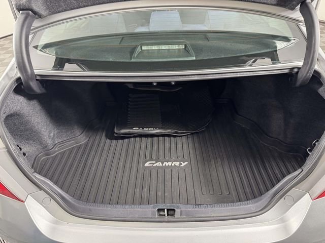 Used 2017  Toyota LE image 14