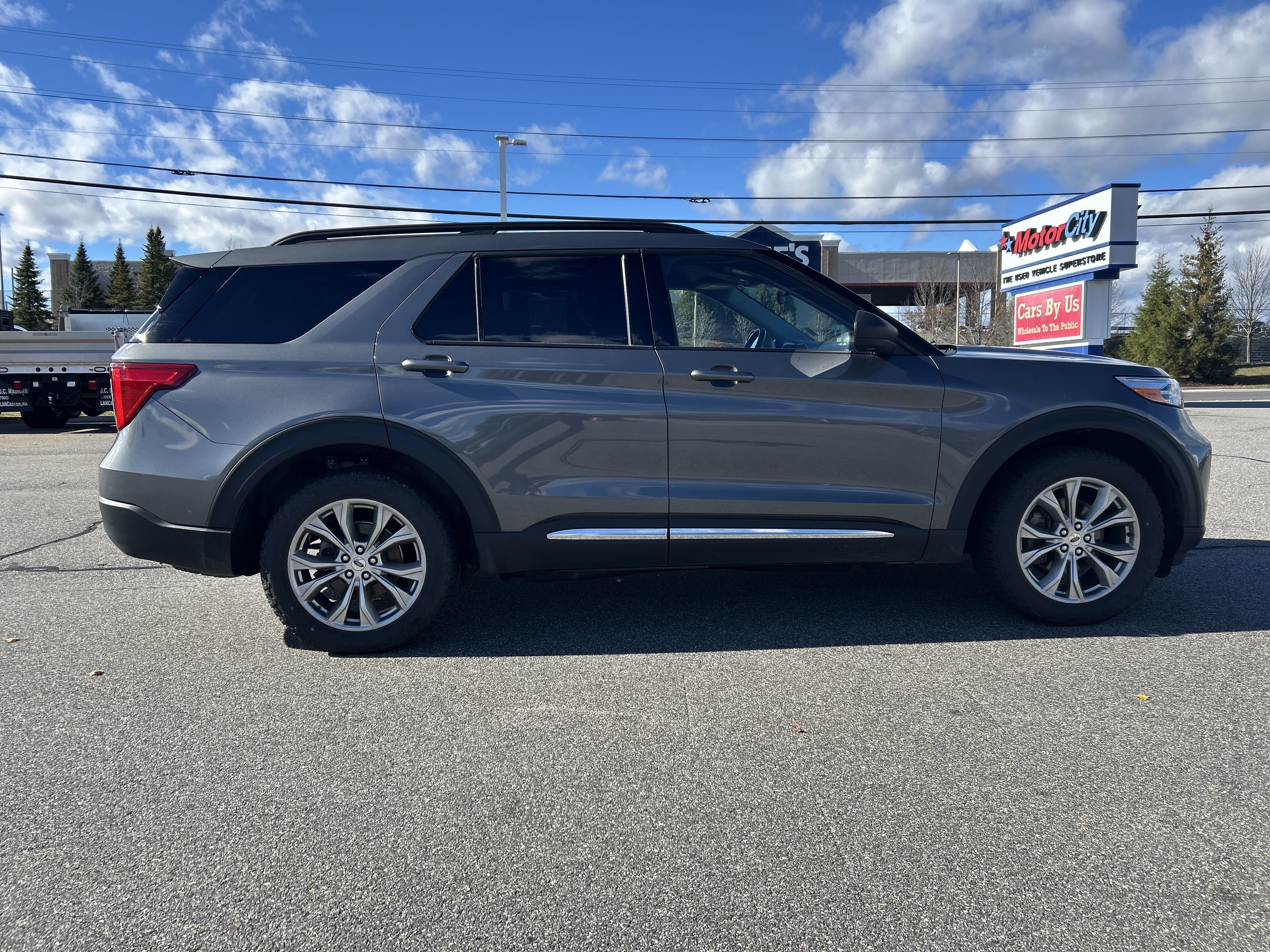 2023 Ford Explorer XLT - Photo 7