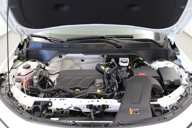 New 2026 Summit White Buick Preferred image 32