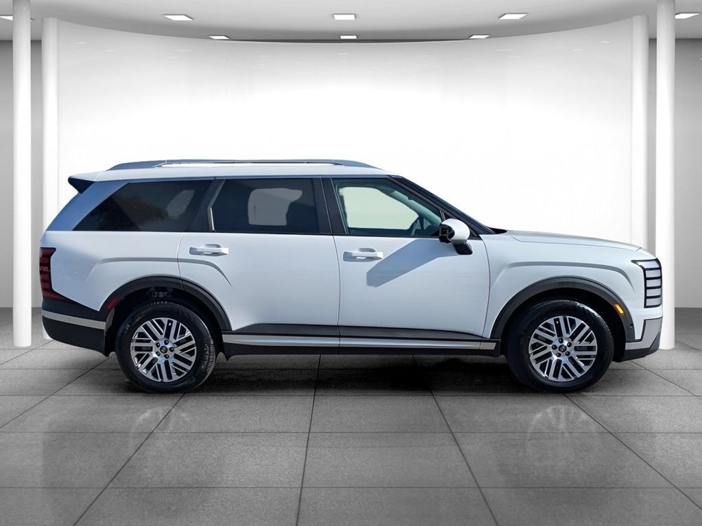 New 2026 White Hyundai SEL Premium image 1