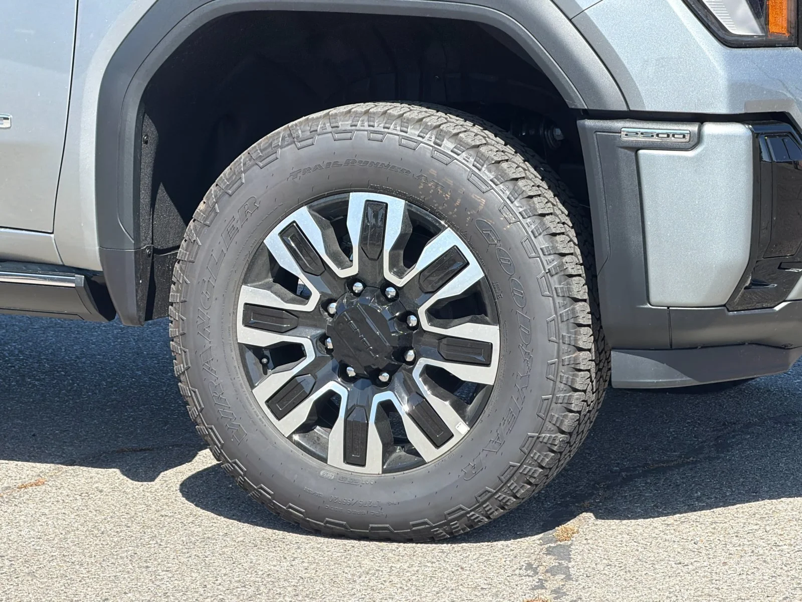 2026 GMC Sierra 2500HD Denali Ultimate - Photo 24