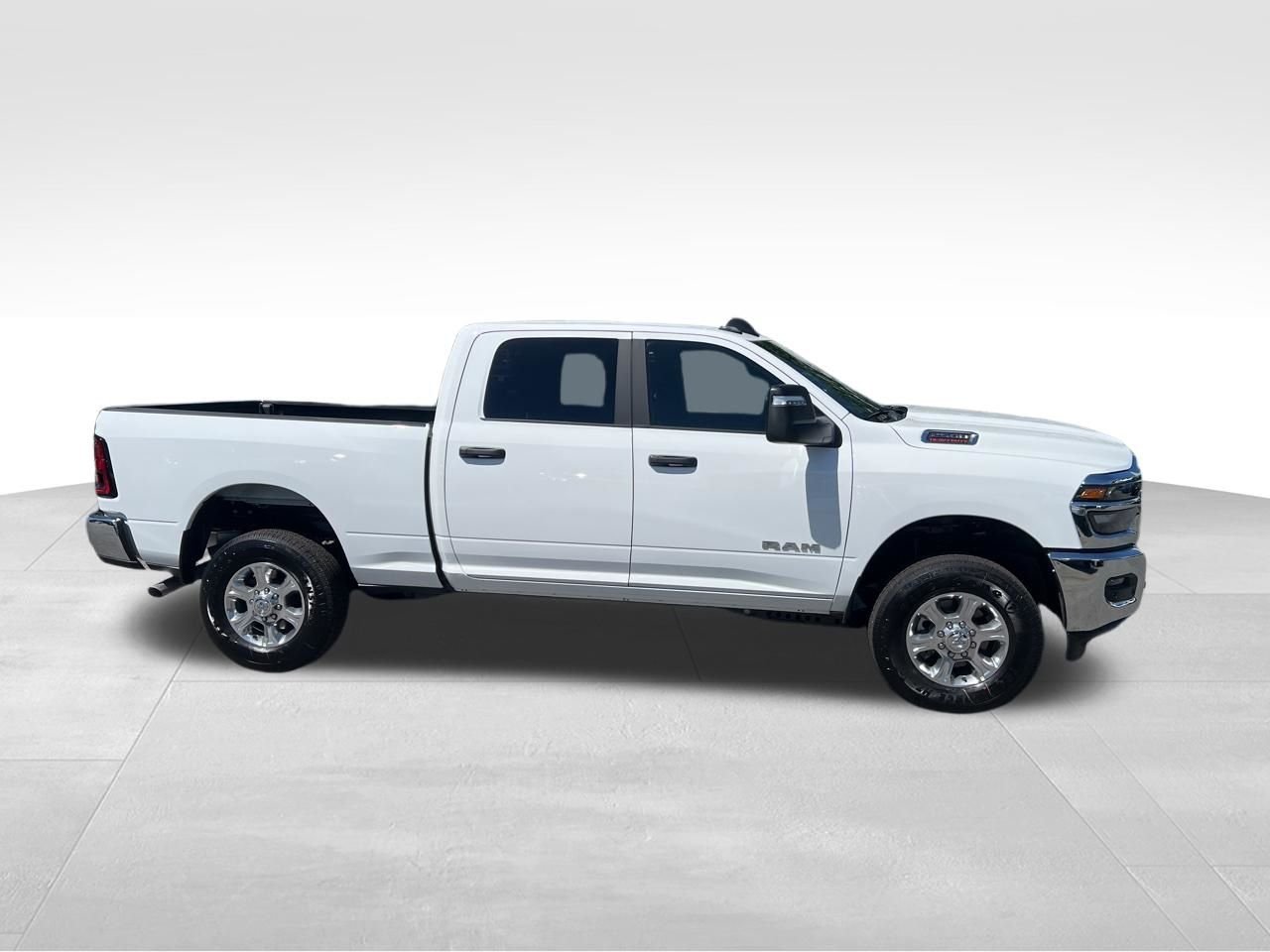 New 2026 Bright White Clear-Coat Exterior Paint RAM Big Horn image 7