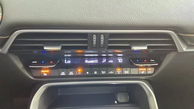 Certified Used 2025 White Mazda Premium image 22