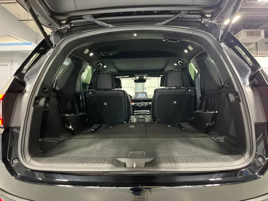 2025 Honda Pilot Black Edition - Photo 79