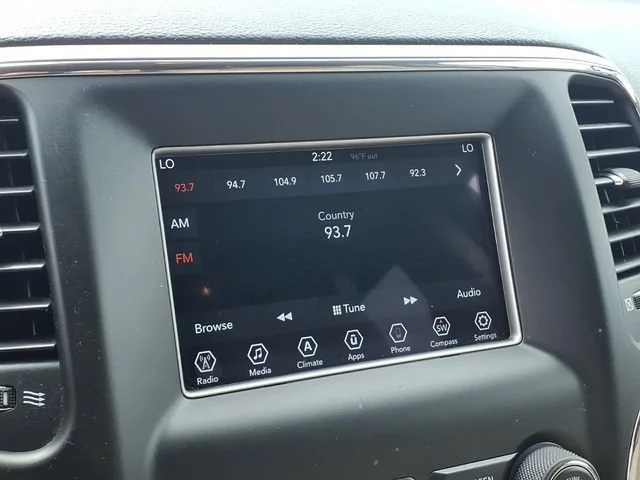 Used 2018 Black Jeep Laredo 4x4 image 4
