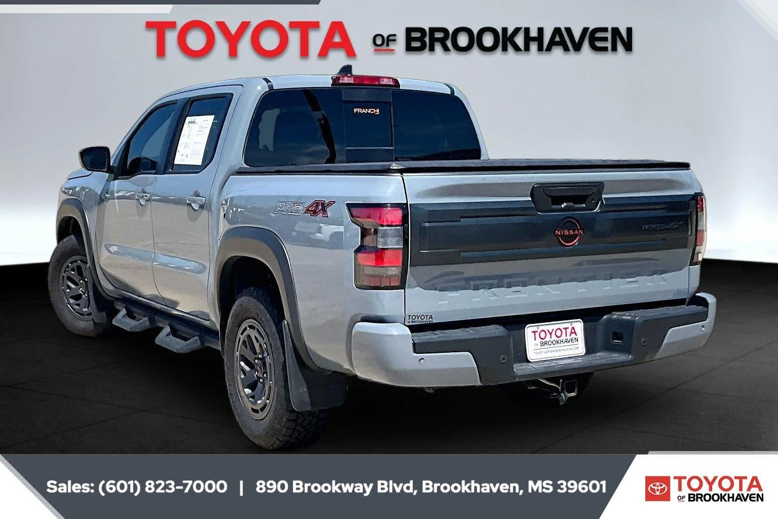 Used 2025 Super Black Nissan PRO-4X image 2
