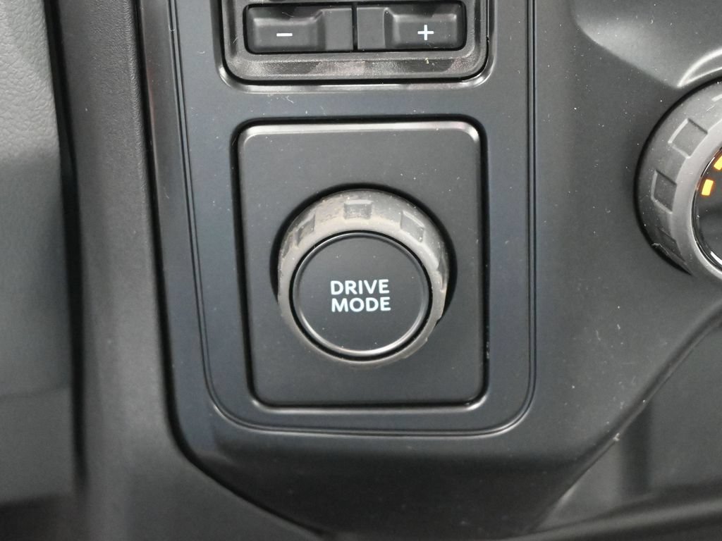 New 2026 Oxford White Ford XL image 21